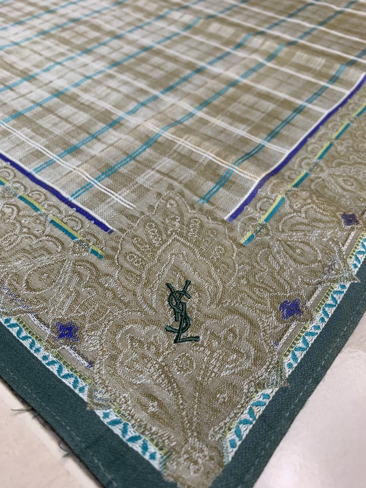Yves Saint Laurent Yves Saint Laurent Handkerchief Pocketsquares Size ONE SIZE - 8 Thumbnail