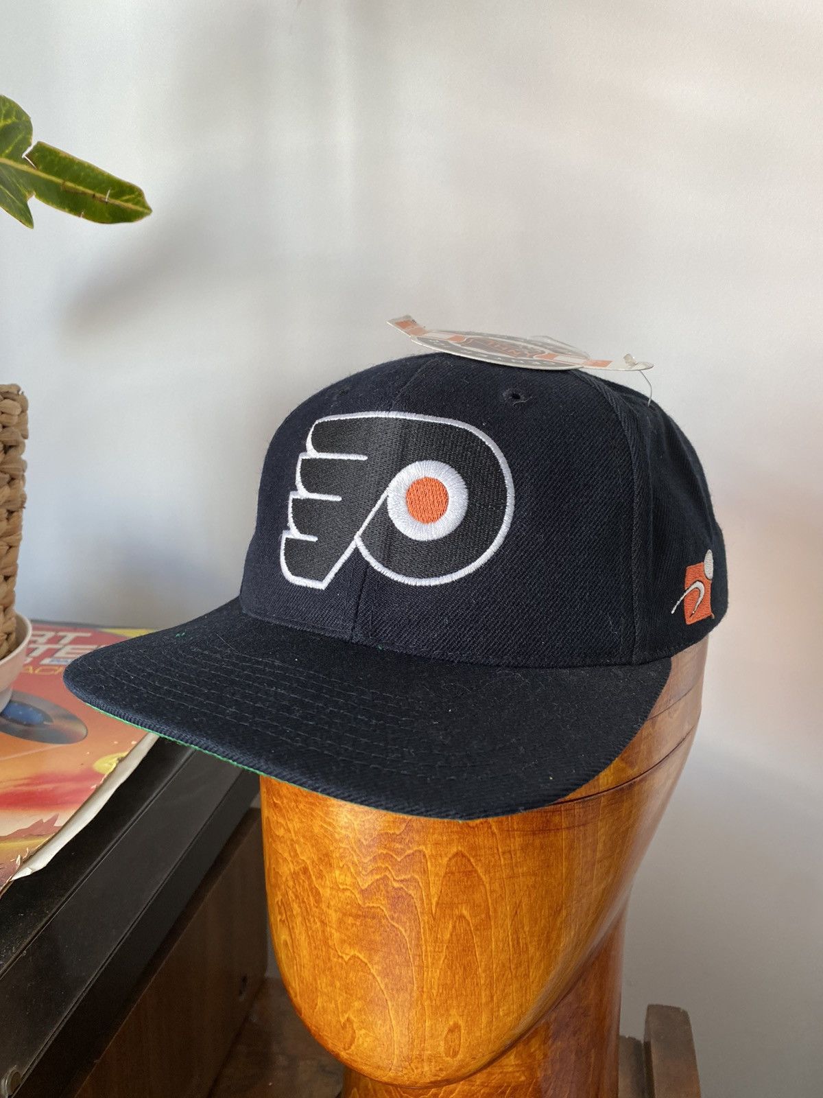 image of Nhl x Sports Specialties Philadelphia Flyers Sports Specialties 90's Hat Cap in Black, Men's
