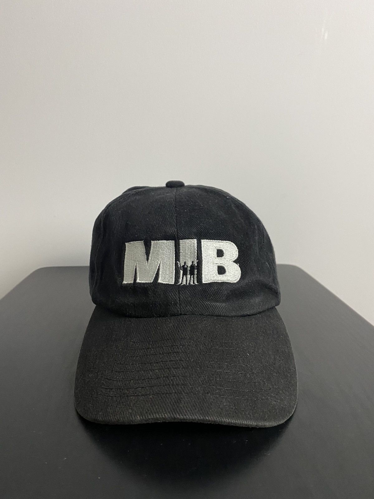 Vintage Vintage 90s Men in Black snapback Size ONE SIZE - 1 Thumbnail