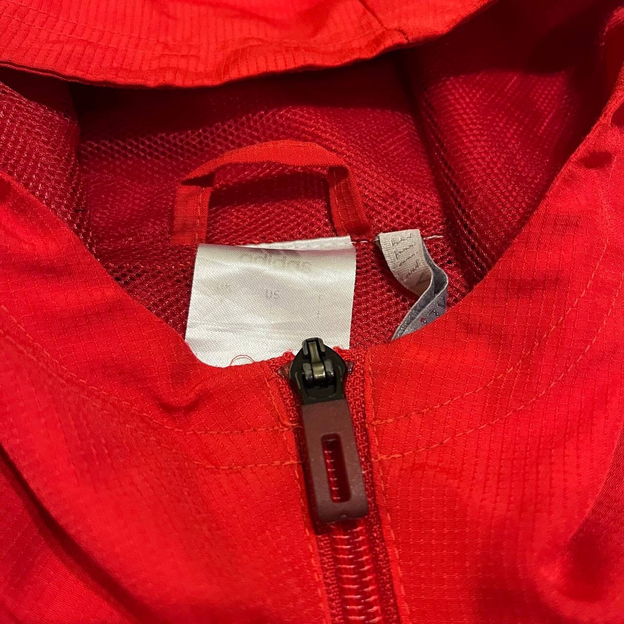 Adidas BENFICA ADIDAS 2018/2019 FOOTBALL TRAINING JACKET SIZE “L” Size US L / EU 52-54 / 3 - 5 Thumbnail