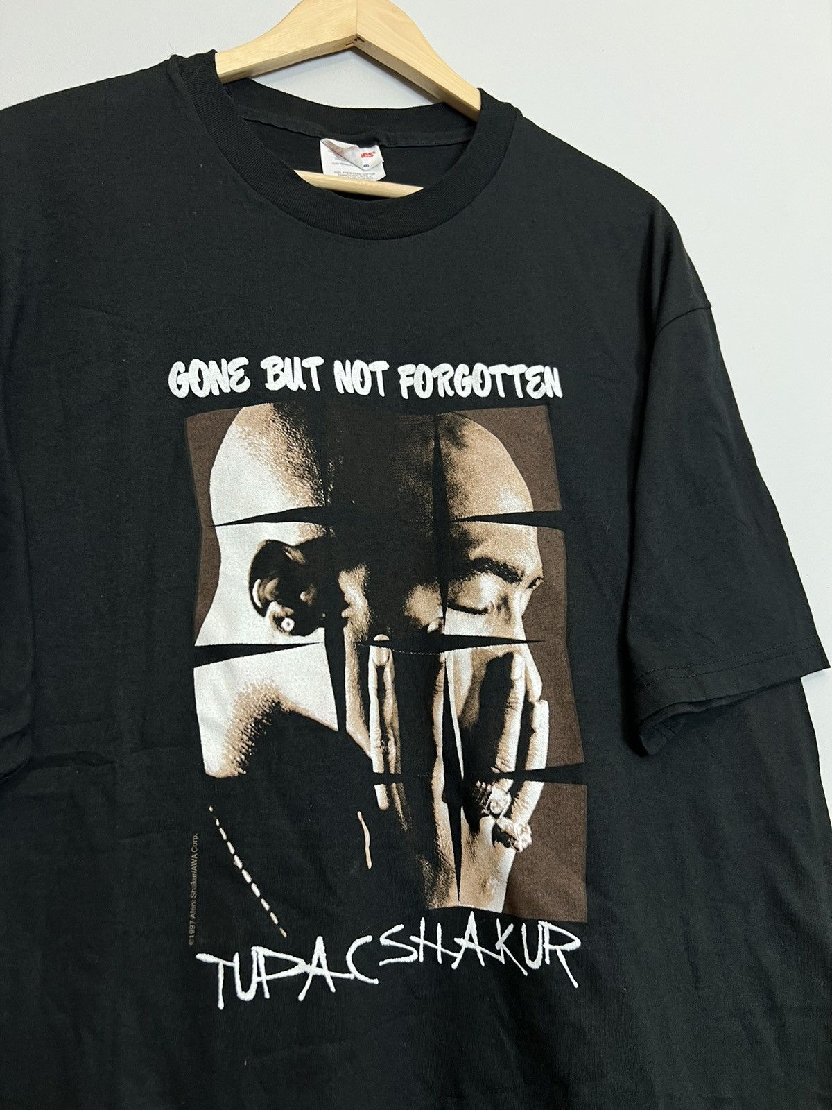 Band Tees Vintage 90s 2pac Tupac Gone But Not Forgotten Tee Rap Band Size US XL / EU 56 / 4 - 2 Thumbnail