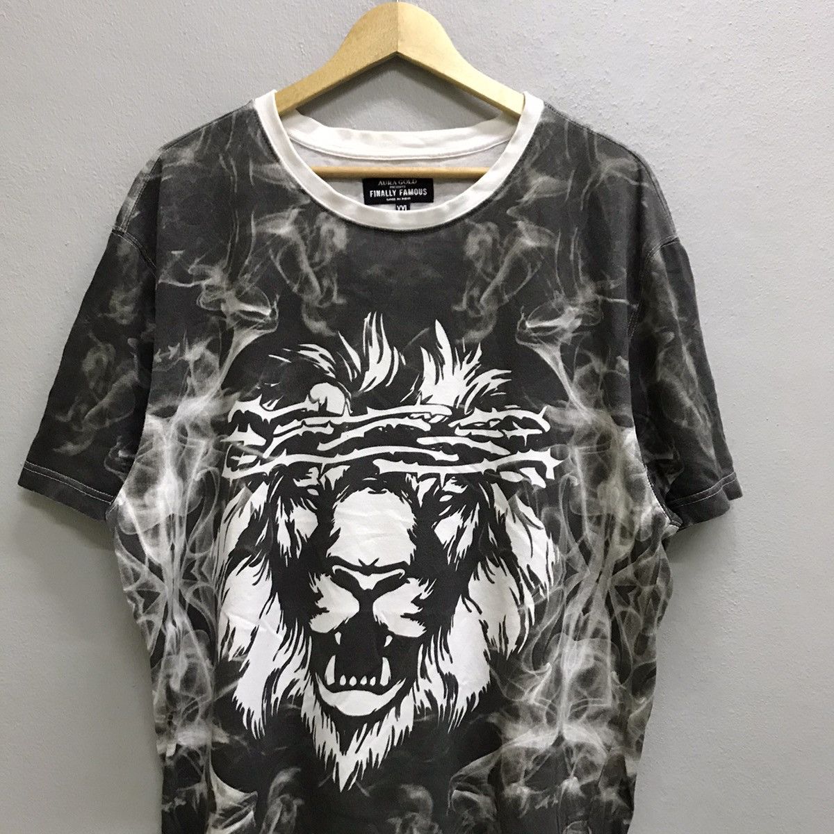 Japanese Brand Aura gold presents finaly famous Tshirt Size US XL / EU 56 / 4 - 4 Thumbnail