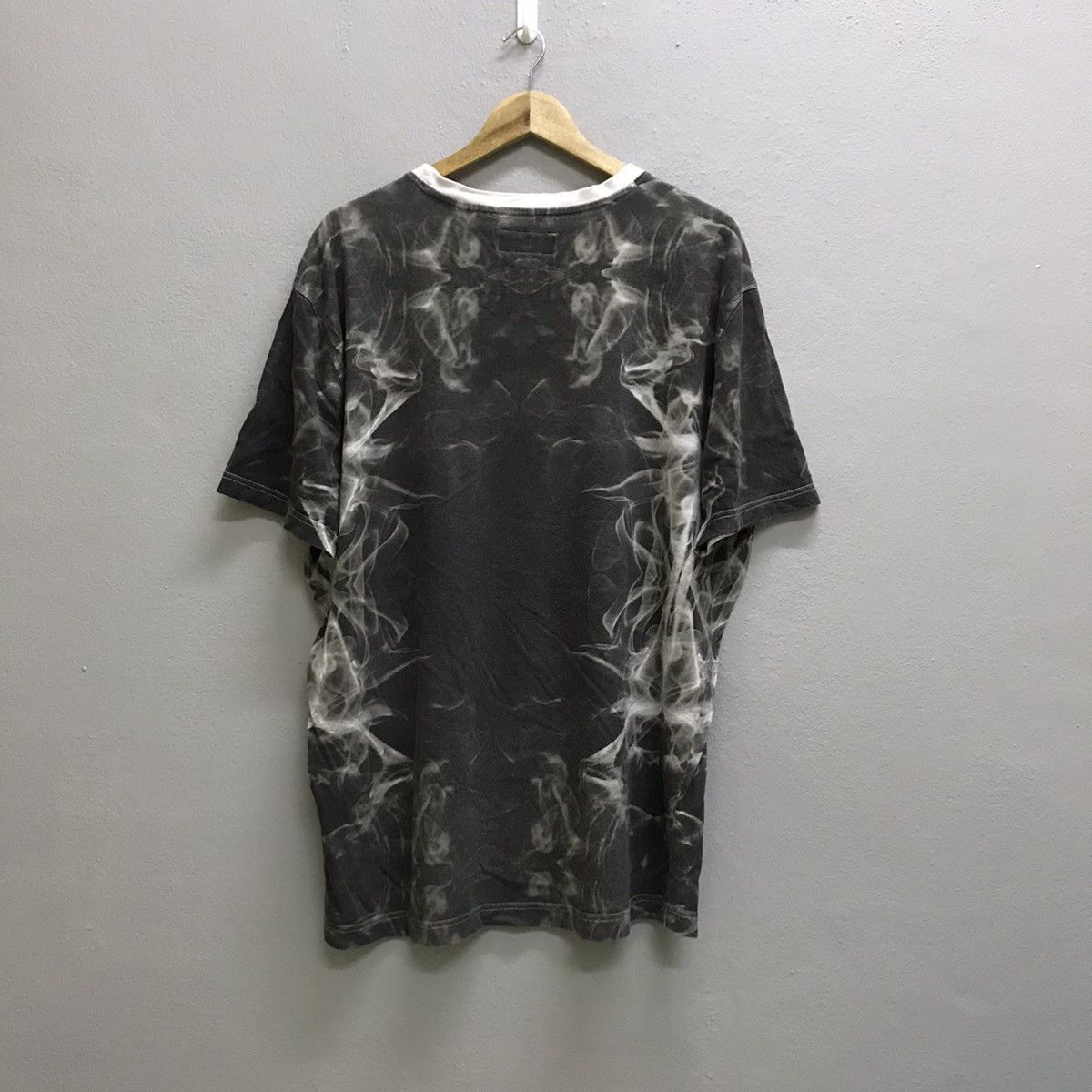 Japanese Brand Aura gold presents finaly famous Tshirt Size US XL / EU 56 / 4 - 7 Thumbnail
