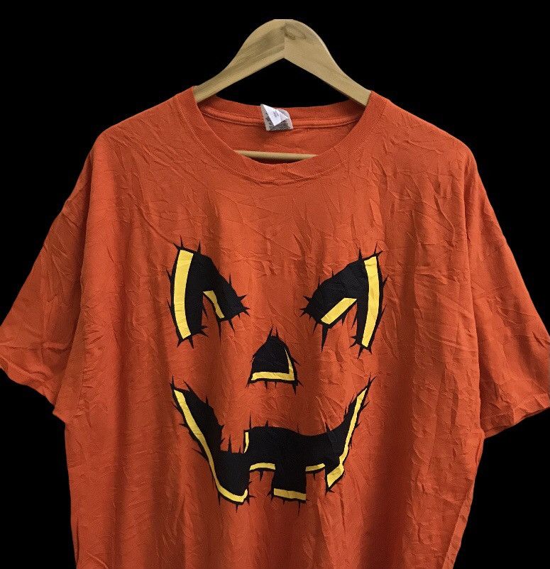 Japanese Brand VINTAGE HALLOWEN biglogo TSHIRT Size US XXL / EU 58 / 5 - 3 Thumbnail