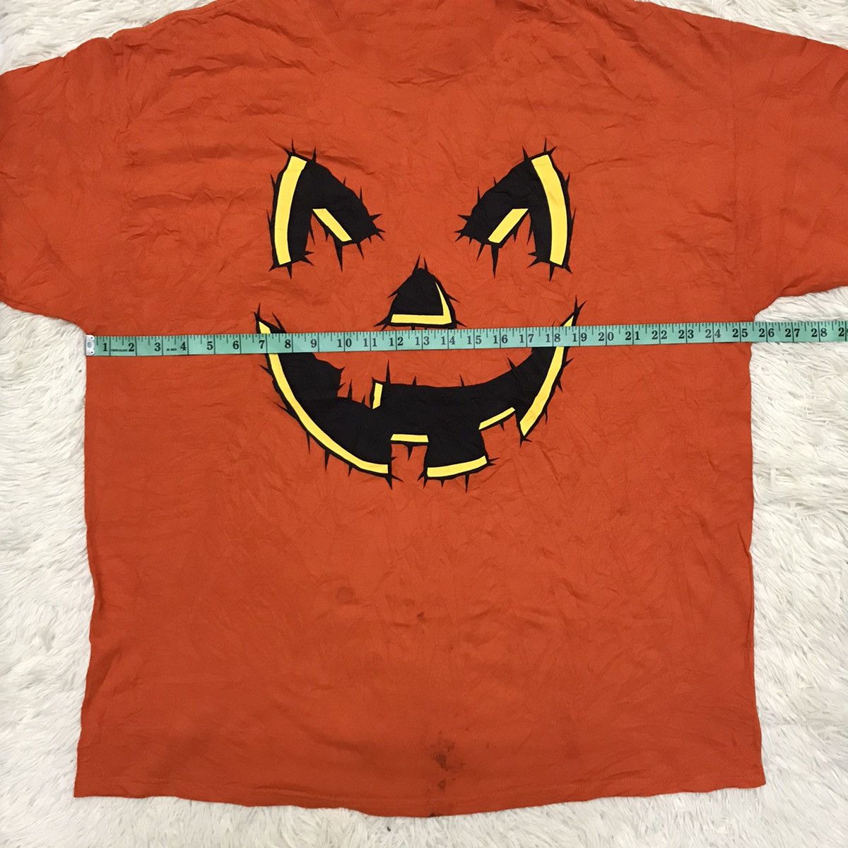 Japanese Brand VINTAGE HALLOWEN biglogo TSHIRT Size US XXL / EU 58 / 5 - 9 Thumbnail