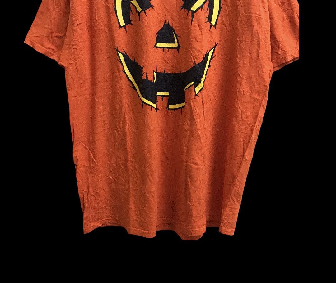 Japanese Brand VINTAGE HALLOWEN biglogo TSHIRT Size US XXL / EU 58 / 5 - 2 Thumbnail