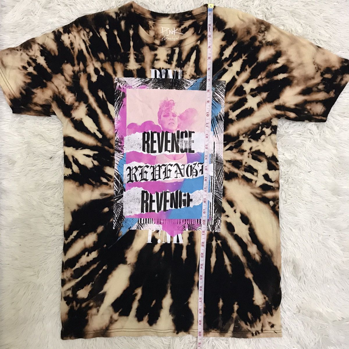 Band Tees Pink beautiful trauma world tour custom made bleach ter Size US M / EU 48-50 / 2 - 7 Thumbnail