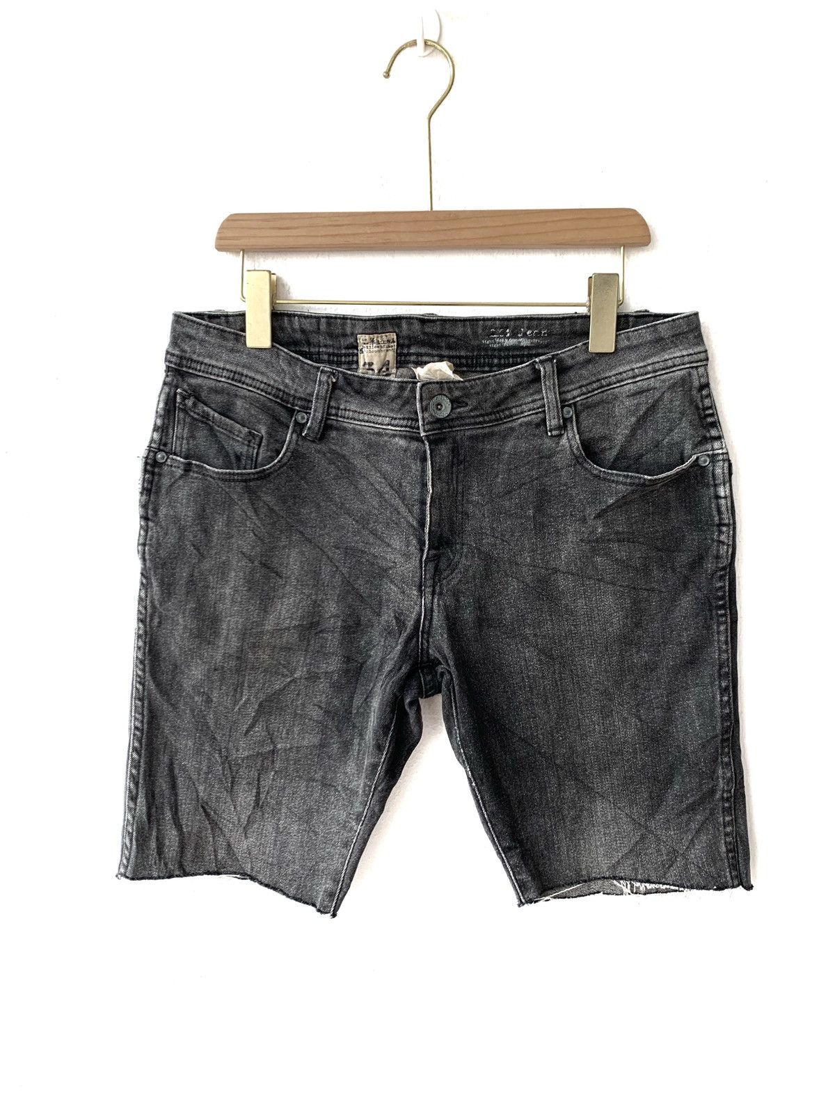 image of Vintage Volcom Liberated Cropped Pants in Grey, Men's (Size 34)