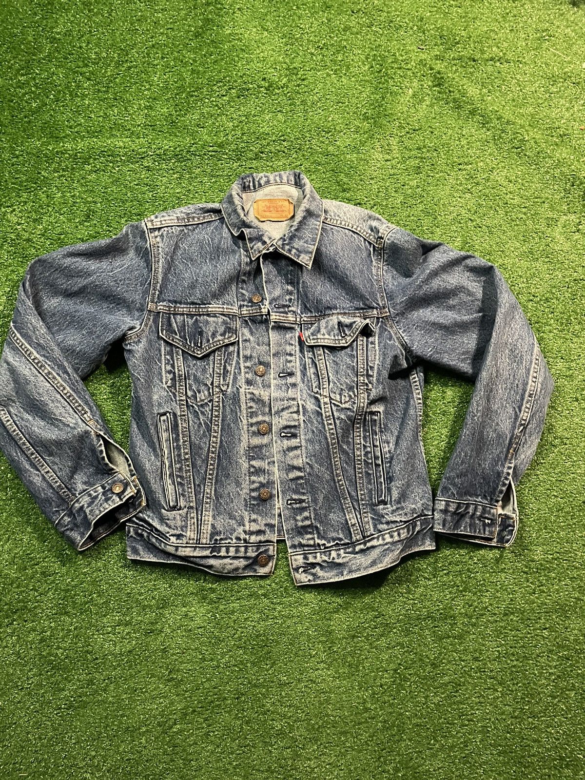 Levi