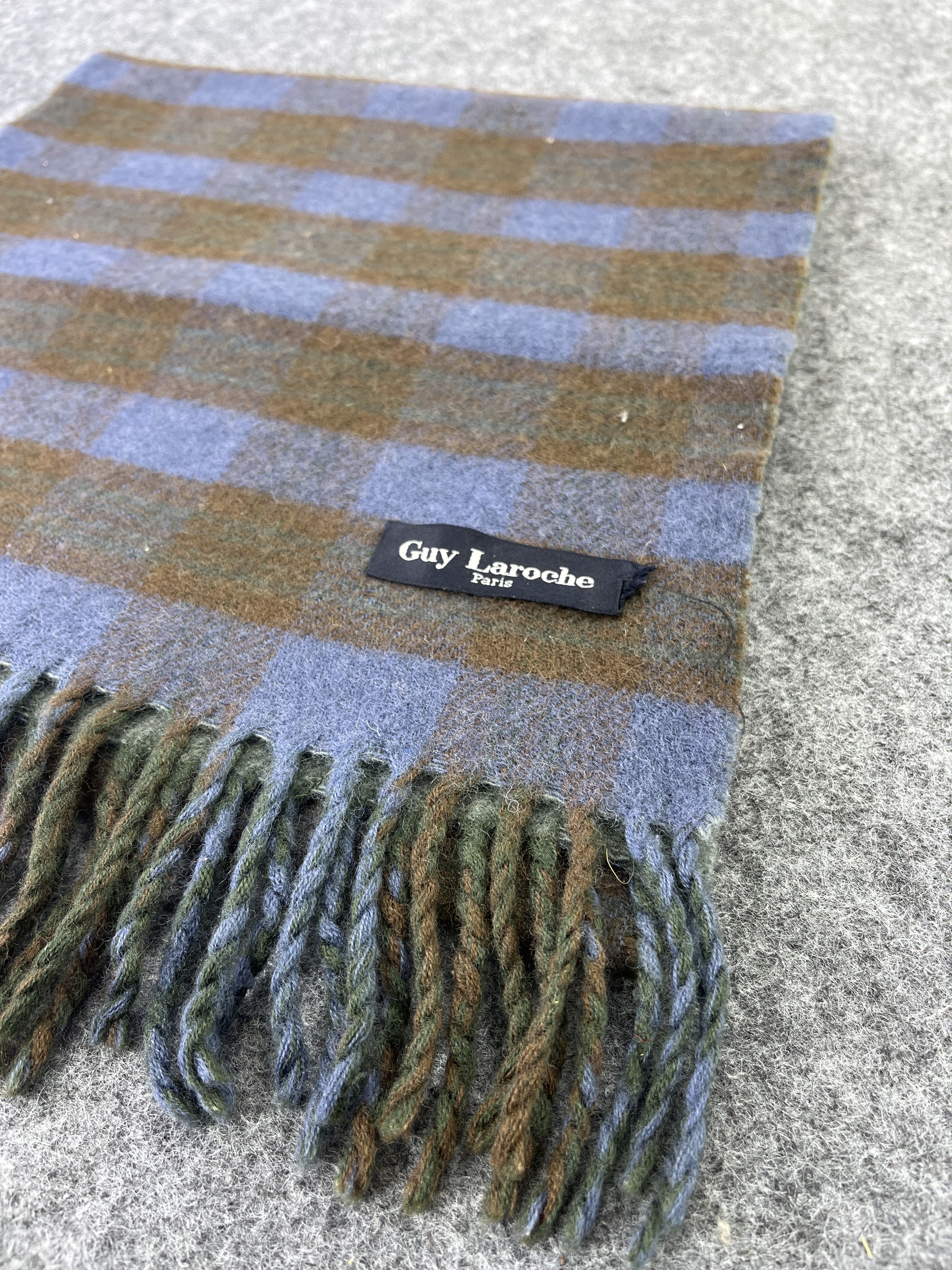 Guy Laroche Checked Scarf / Muffler / Neckwear T315