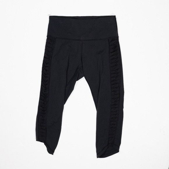 Lululemon Sunshine Salutation Crop Mesh Twist Full on Luxtre