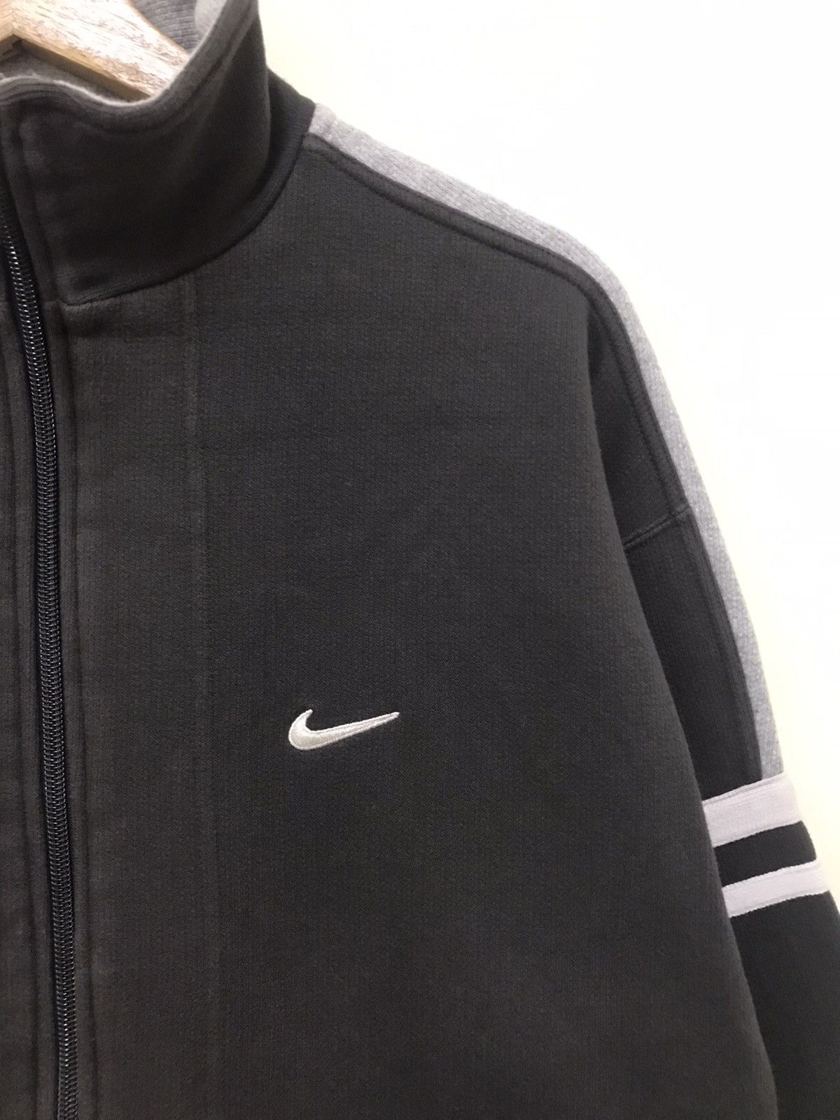 Nike Vintage Nike Swoosh Jacket Size US M / EU 48-50 / 2 - 5 Thumbnail