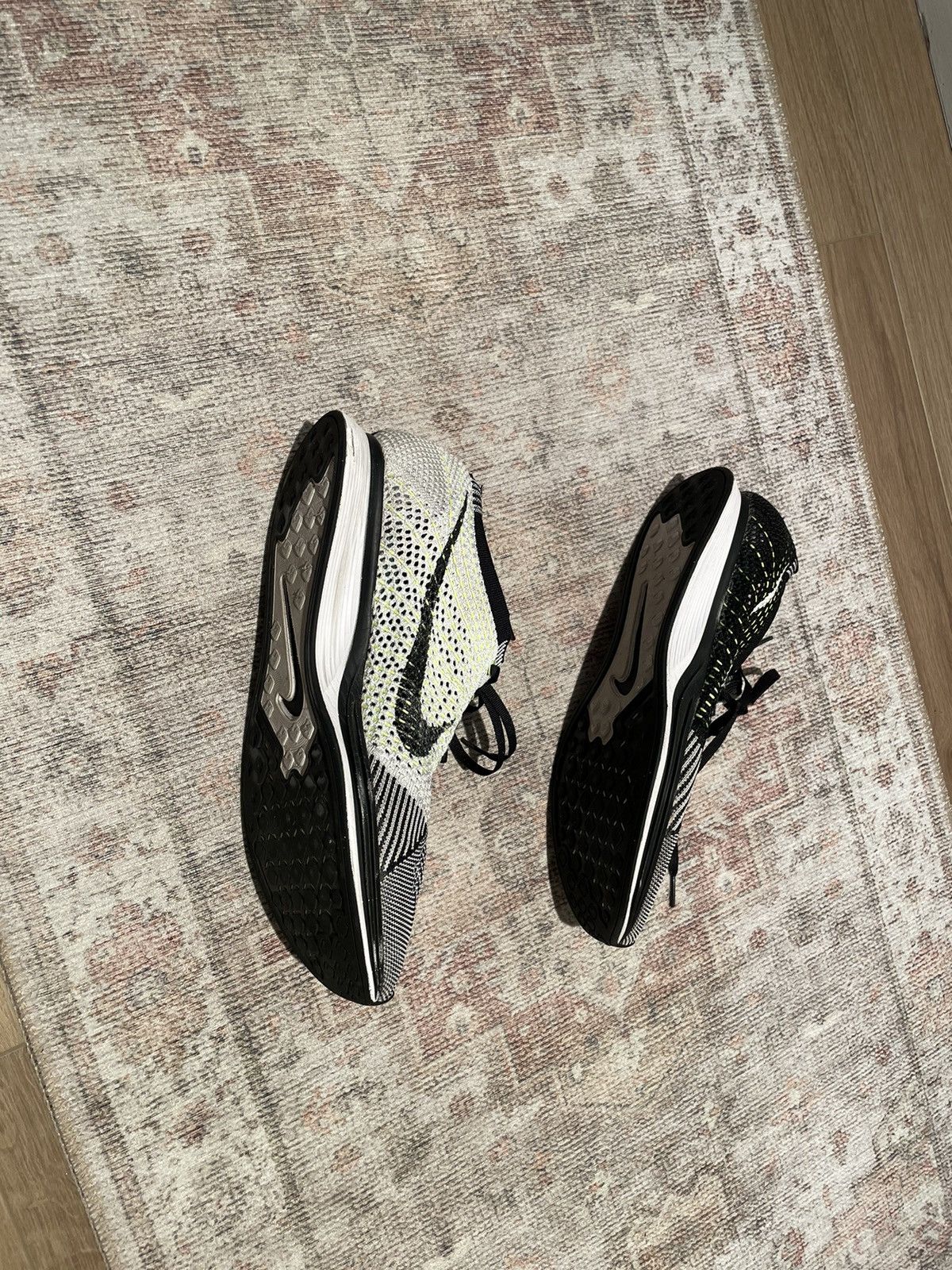 Nike Flyknit racer Size US 11 / EU 44 - 3 Thumbnail