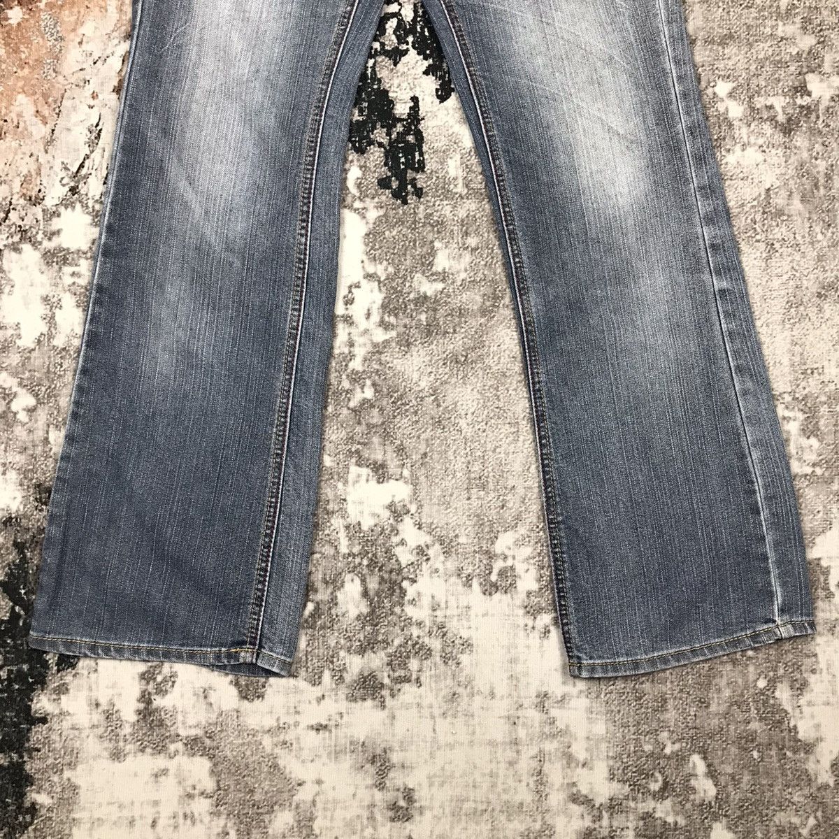 Japanese Brand × Vintage Japanese Bust Pant Flare Light Wash Jeans Size 28" / US 6 / IT 42 - 4 Thumbnail