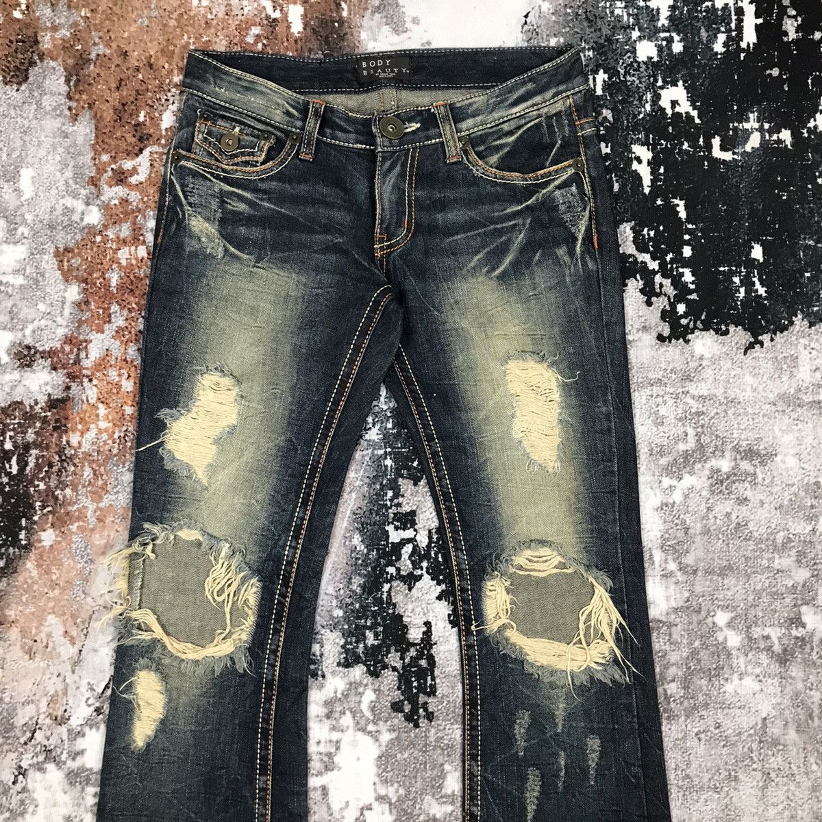 Japanese Brand × Vintage Vintage Japanese Body Beauty Flare Dirty Distressed Jeans Size 29" - 2 Thumbnail