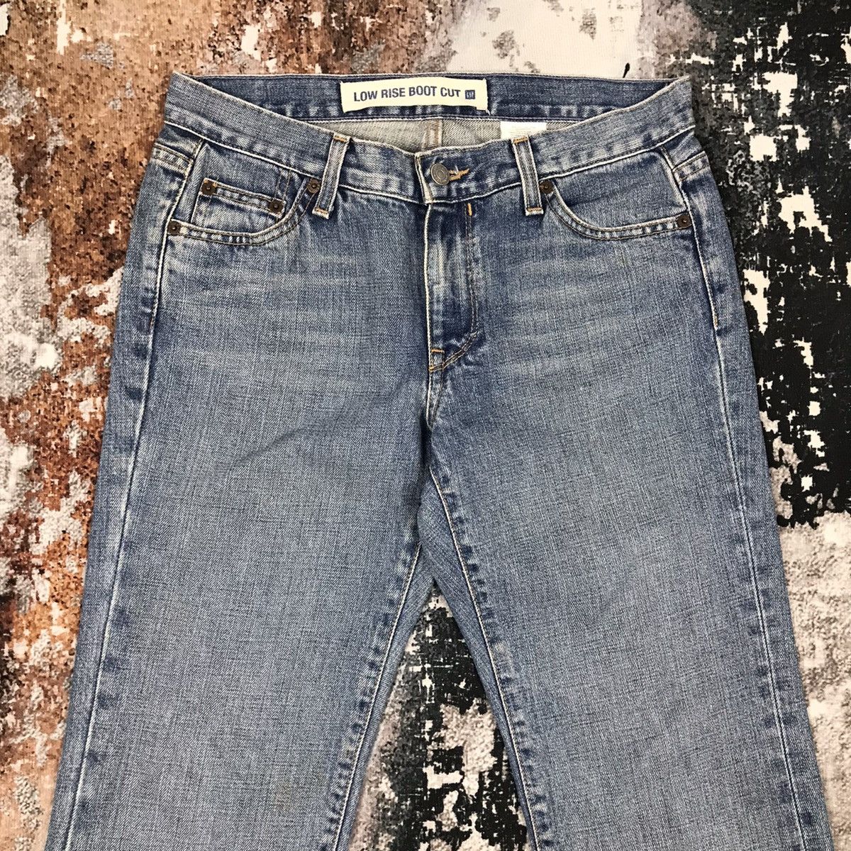 Gap × Japanese Brand × Vintage Vintage Gap Flare Light Wash Baggy Jeans Size 30" / US 8 / IT 44 - 2 Thumbnail