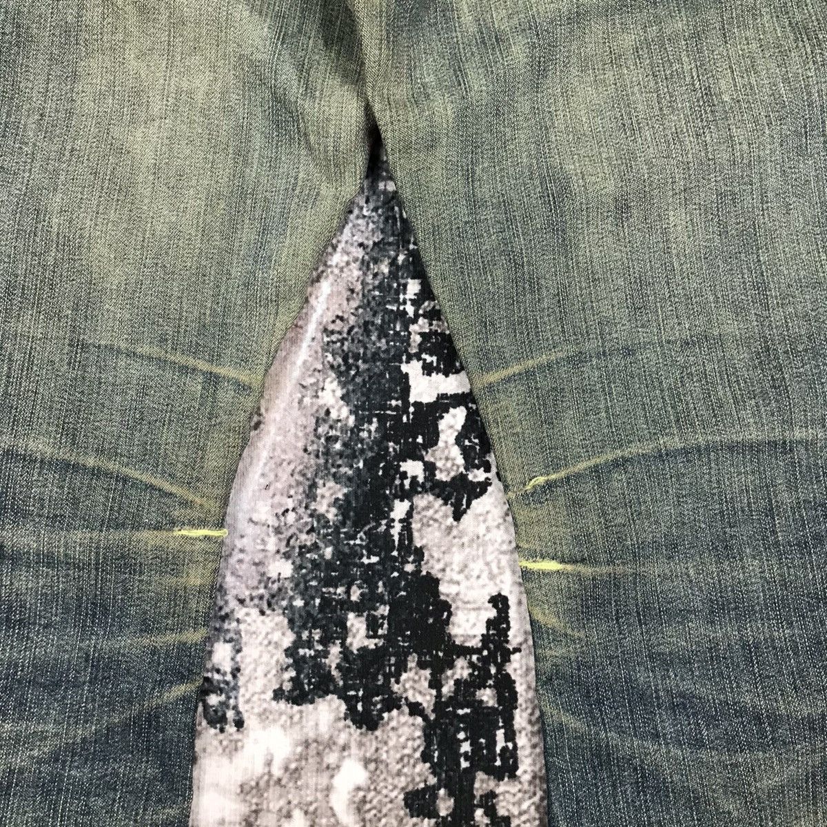 Edwin × Japanese Brand × Vintage Vintage Edwin Flare Dirty Distressed Jeans Size 26" / US 2 / IT 38 - 9 Thumbnail
