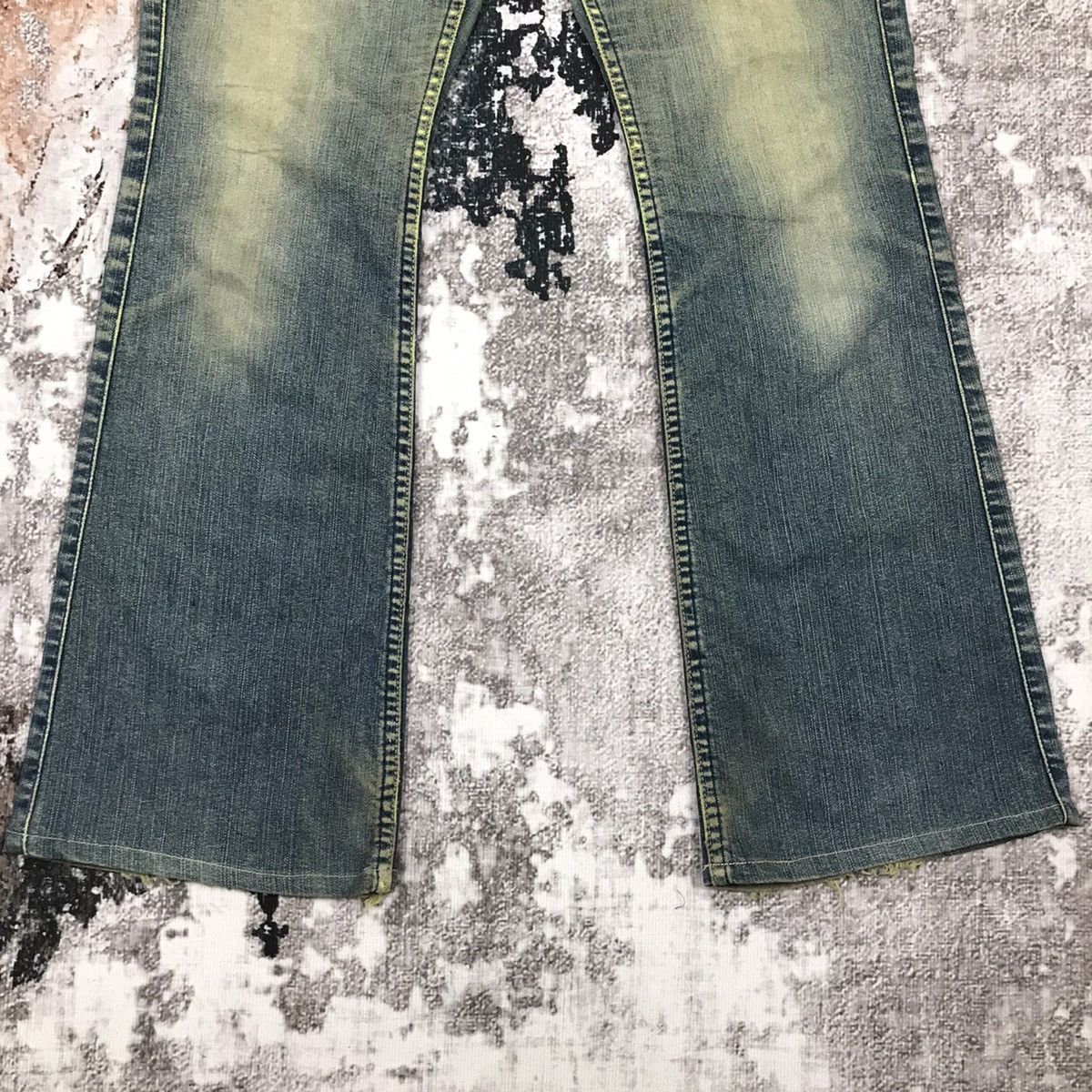 Edwin × Japanese Brand × Vintage Vintage Edwin Flare Dirty Distressed Jeans Size 26" / US 2 / IT 38 - 4 Thumbnail