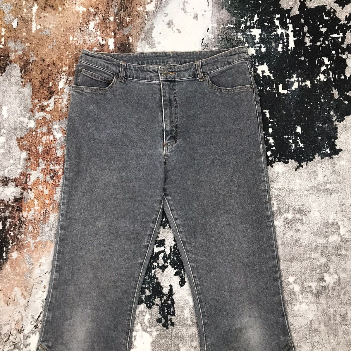 Designer × Japanese Brand × Vintage Vintage Japanese Flare Button Design Light Wash Jeans Size 31" - 2 Thumbnail