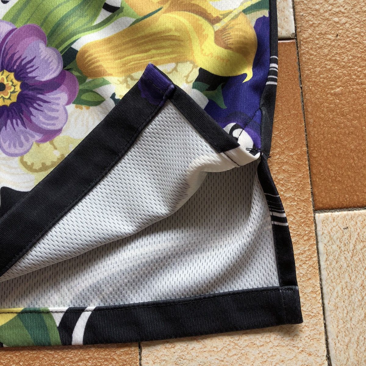 Japanese Brand YUKATA KIMONO floral Size US L / EU 52-54 / 3 - 6 Thumbnail