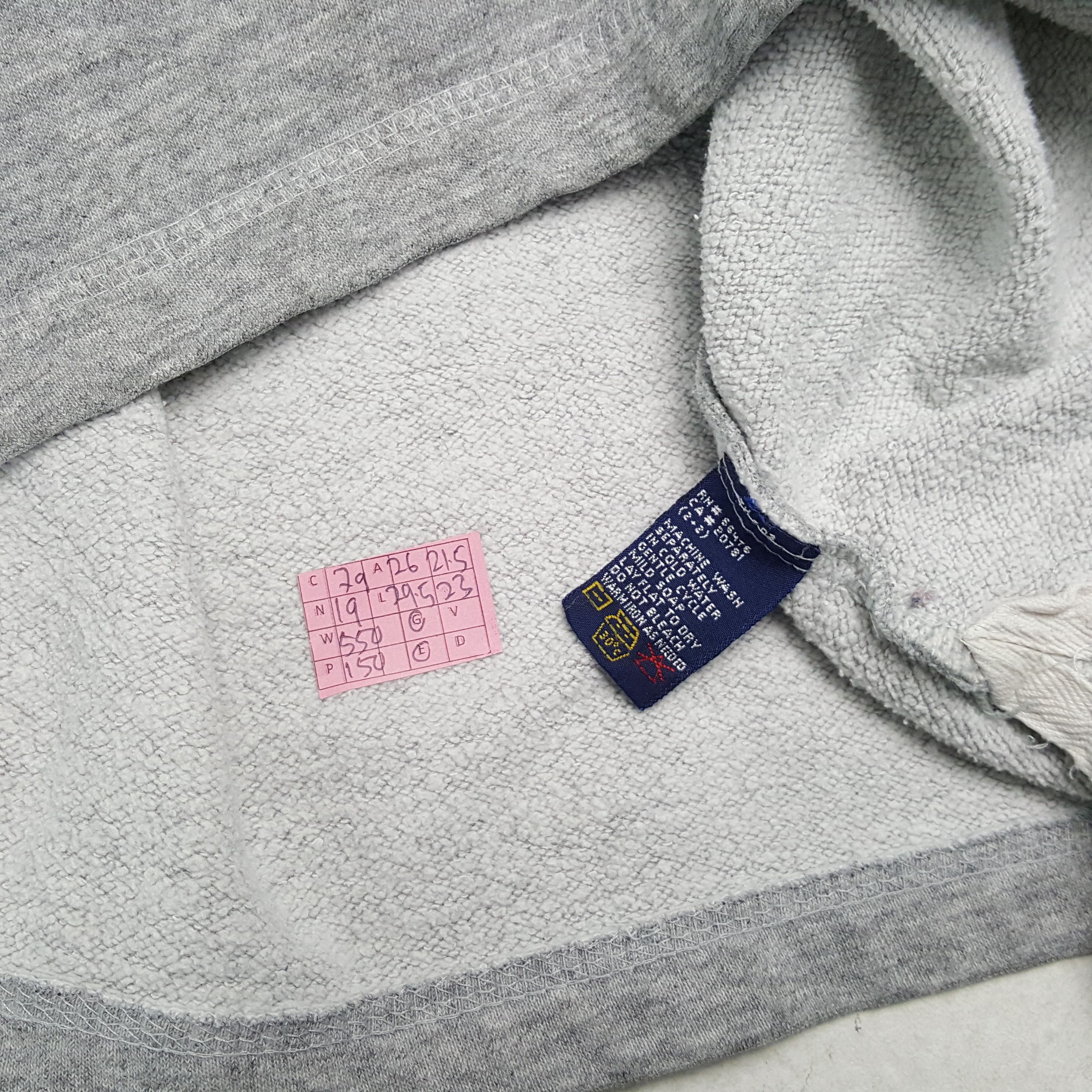 Tommy Hilfiger × Vintage TOMMY HILFIGER Box Logo Style Streetwear Sweatshirt Size US XL / EU 56 / 4 - 7 Thumbnail