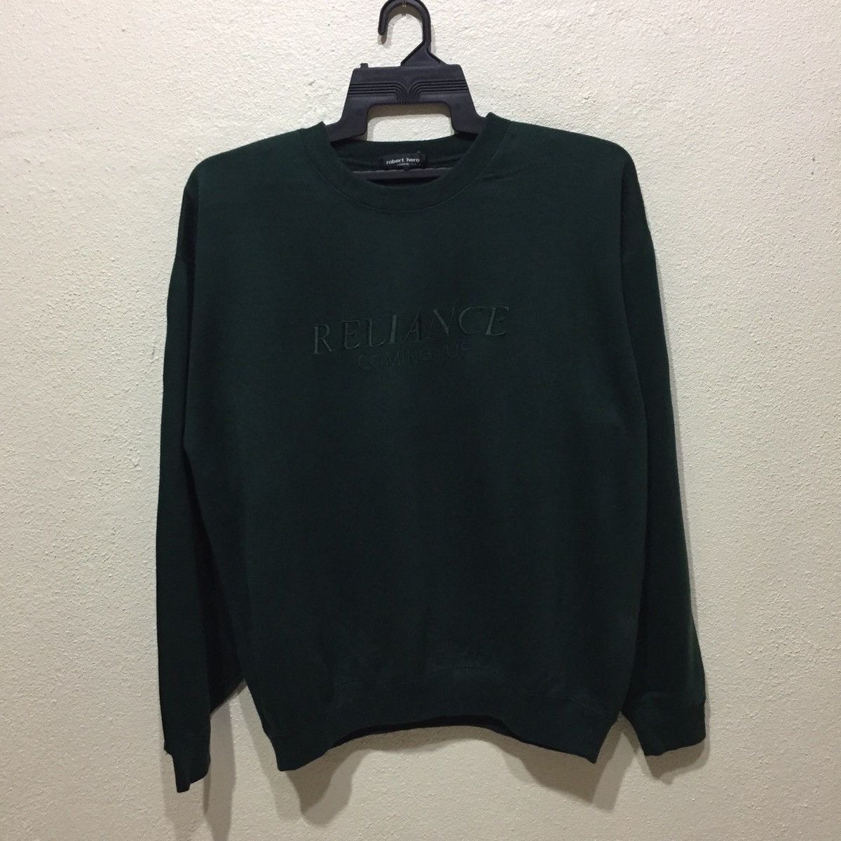ROBERT HERO Sweatshirt size L fits XL