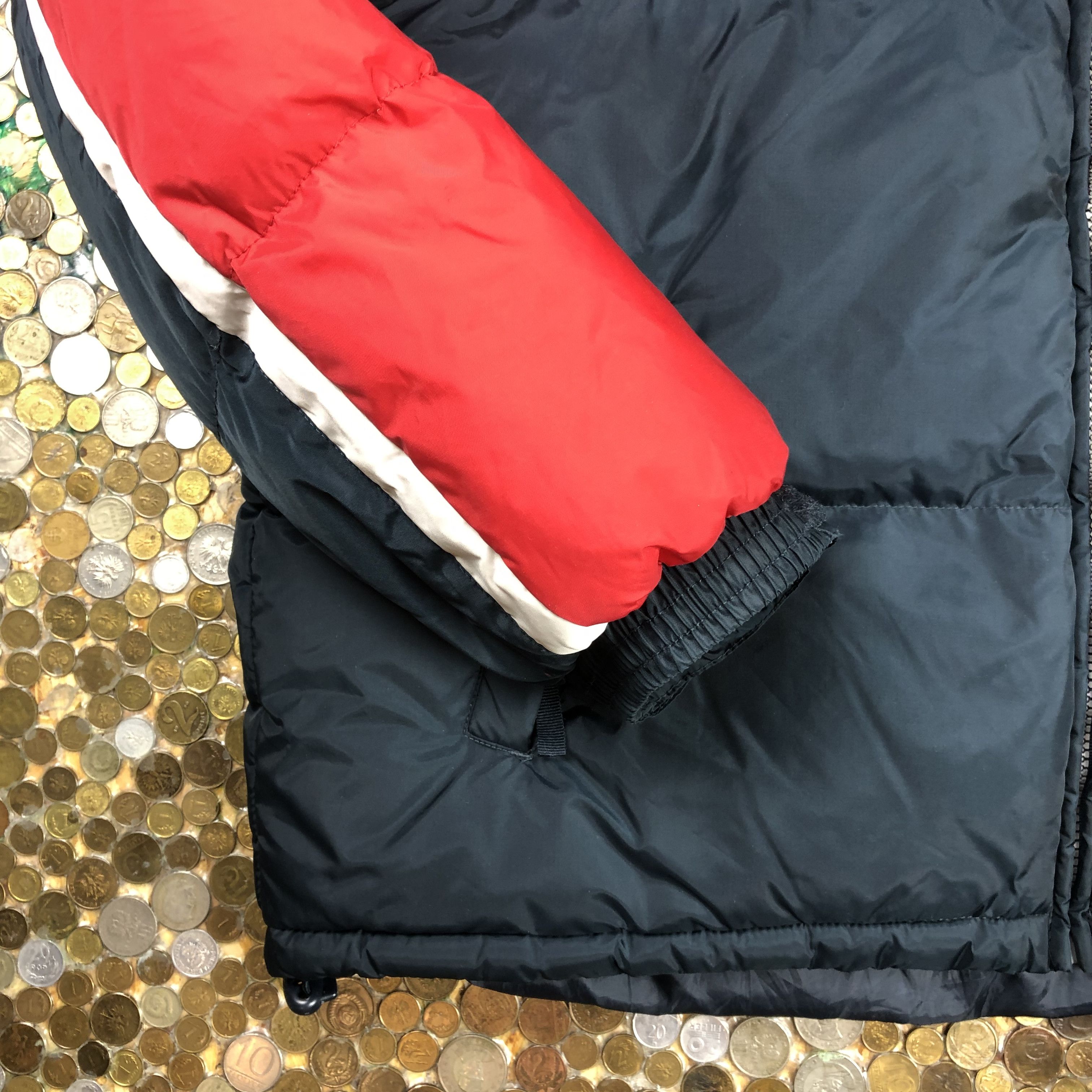 Fila Fila vintage puffer winter jacket Size US XL / EU 56 / 4 - 3 Thumbnail