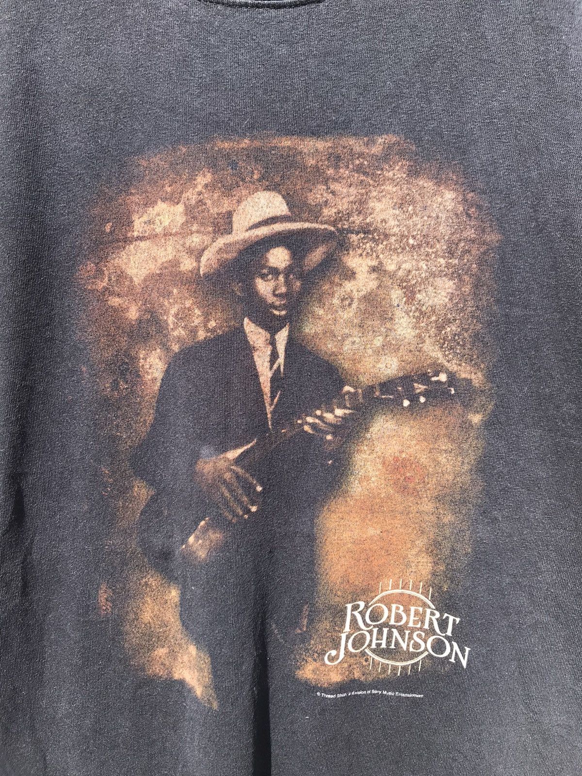 Band Tees 🔥SUN FADED🔥VINTAGE ROBERT JOHNSON TSHIRT Size US L / EU 52-54 / 3 - 7 Thumbnail