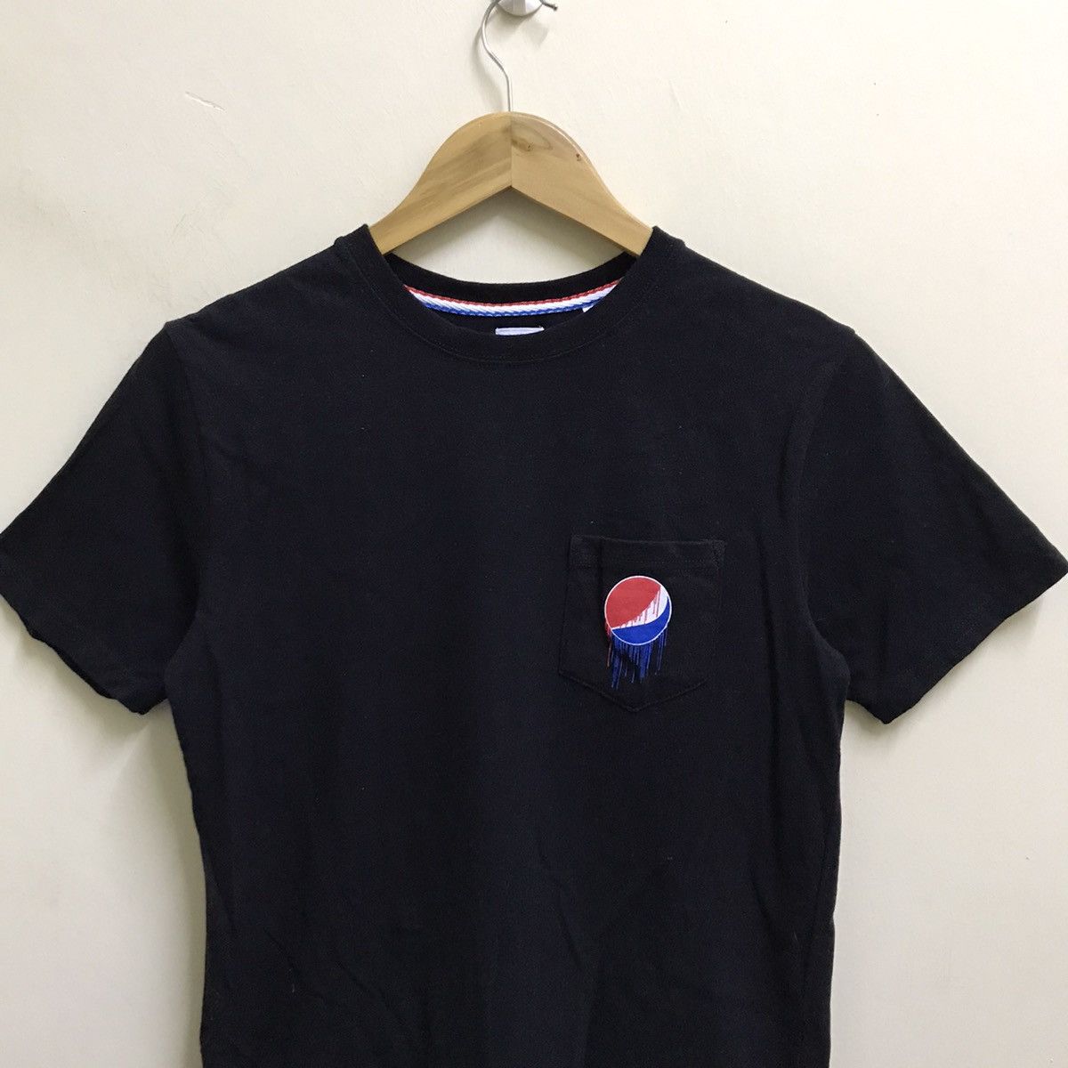 Pepsi PEPSI SINGLE POCKET SMALLLOGO TSHIRT Size US S / EU 44-46 / 1 - 3 Thumbnail