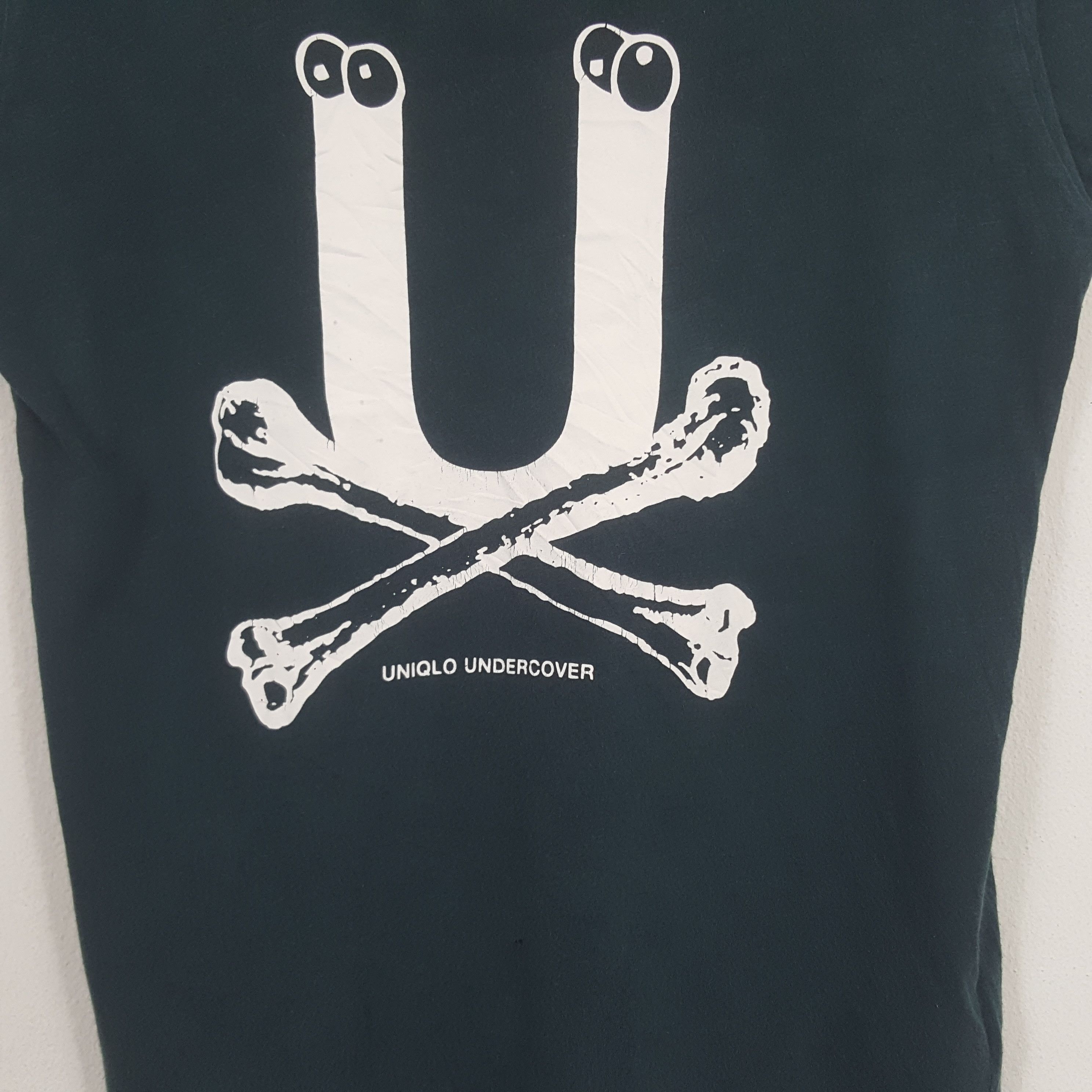 Undercover Vintage Uniqlo Undercover Japanese Brand Tshirt Size US M / EU 48-50 / 2 - 2 Thumbnail