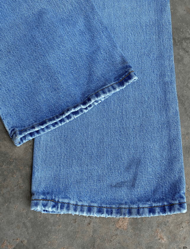 Levi's × Levi's Vintage Clothing 90s Light Blue Wash Vintage Levi's 517 Jeans 35x30Denim Size US 35 - 12 Thumbnail