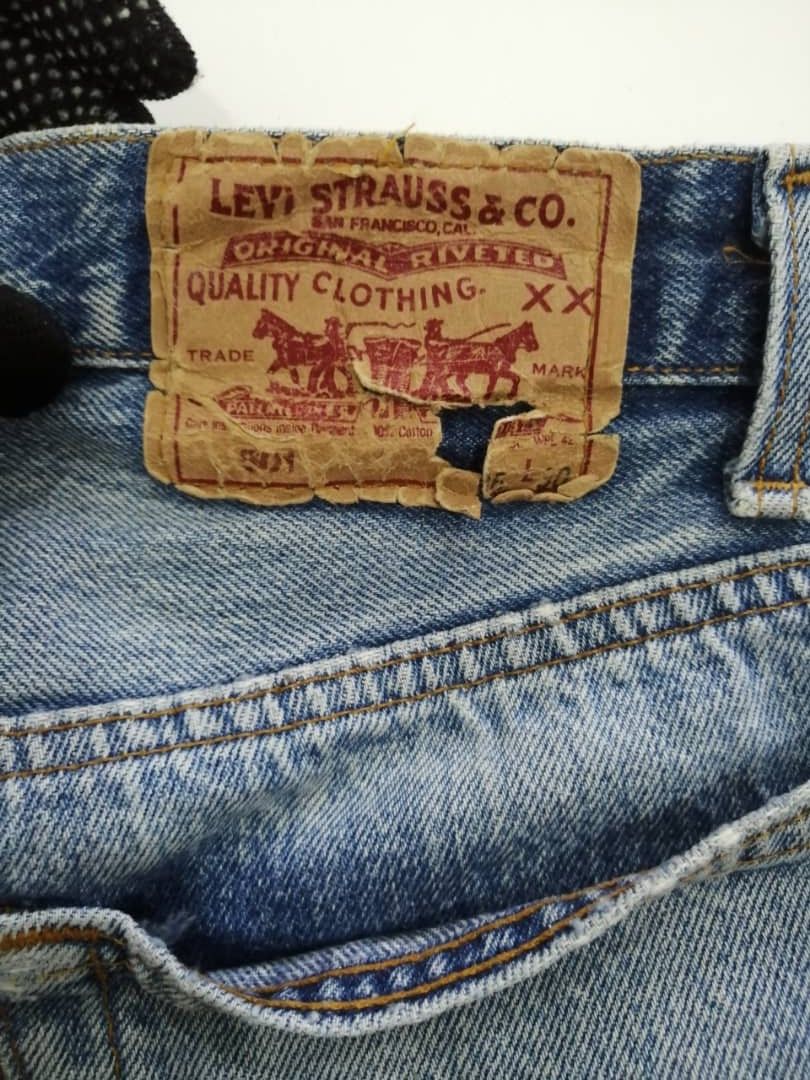 Levi's Vintage Levis 501 shorts THRASHED Jean Distressed Denim Size US 35 - 6 Thumbnail