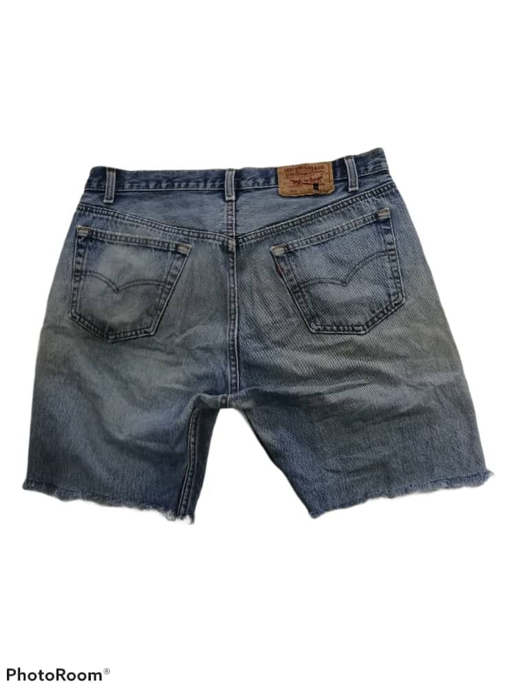 Levi's Vintage Levis 501 shorts THRASHED Jean Distressed Denim Size US 35 - 2 Thumbnail