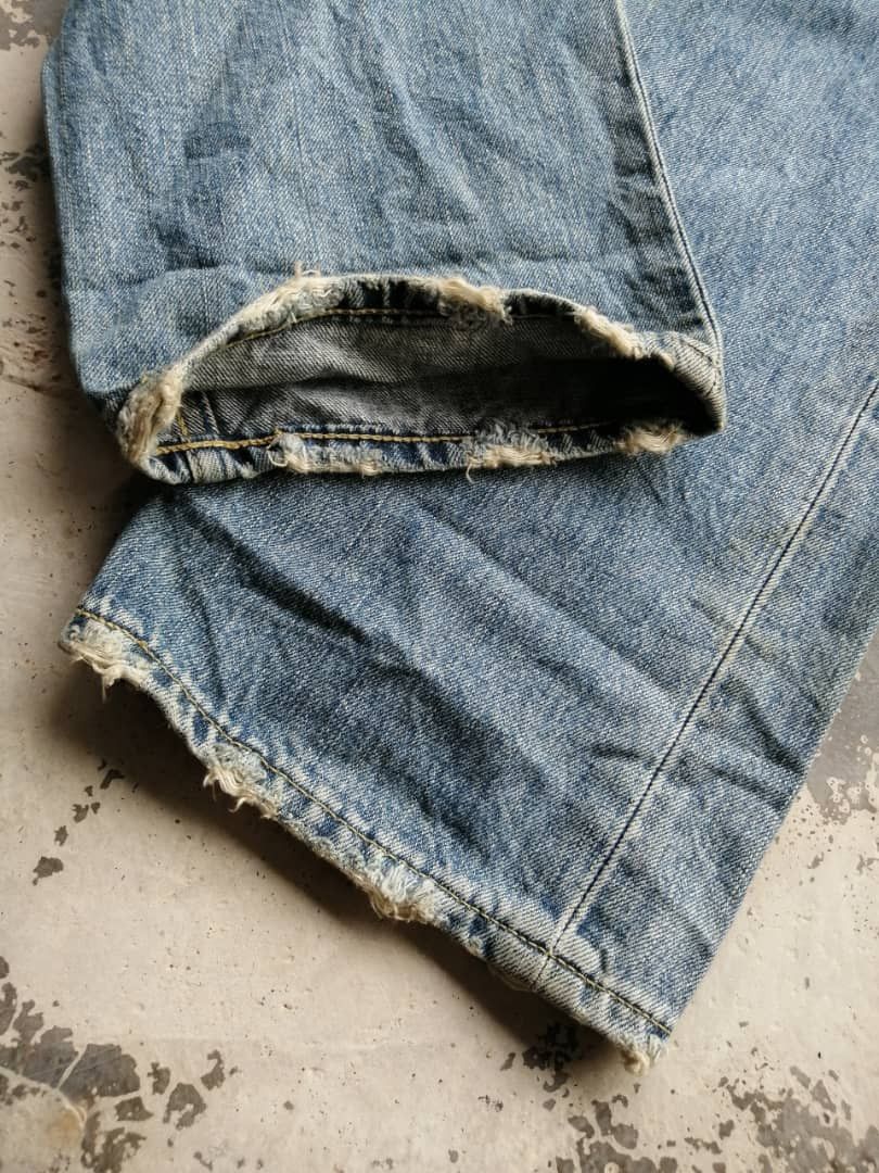 Light Blue Wash Vintage Levi's 502 Jeans 29x33 Denim