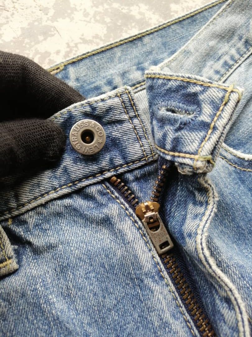 Light Blue Wash Vintage Levi's 502 Jeans 29x33 Denim