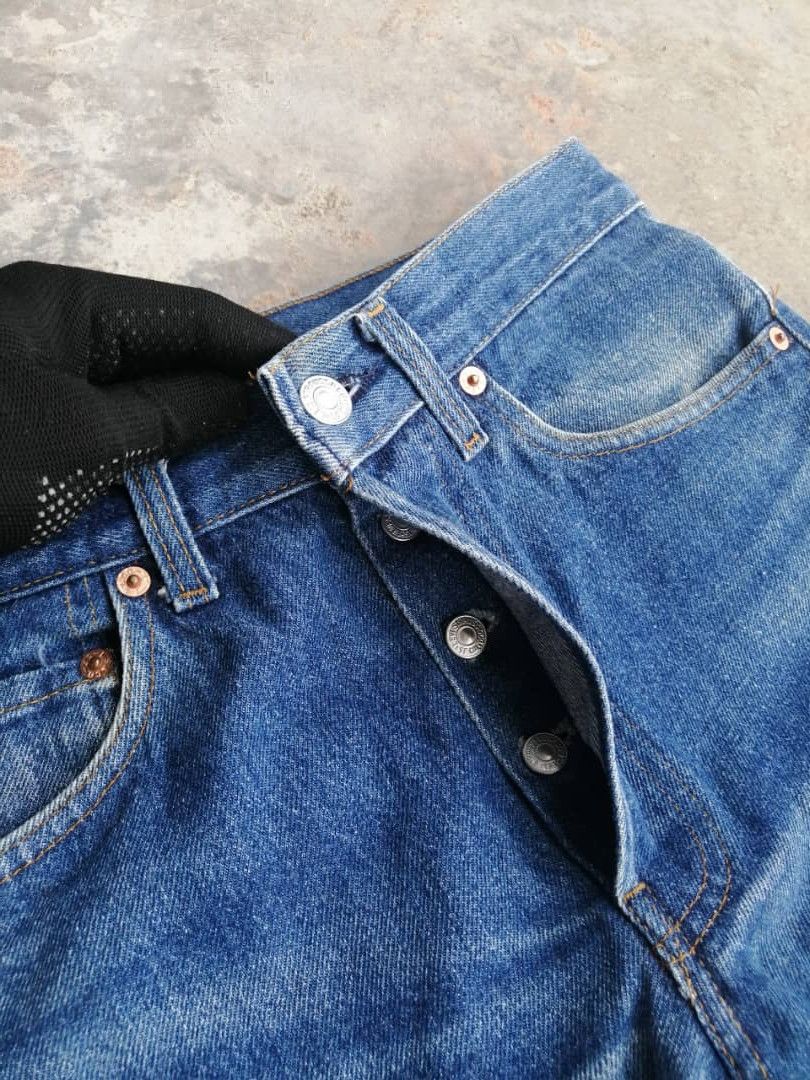 Levi's 90s Light Wash Vintage Levi's 501 USA Jeans 28x30 Denim Size US 28 / EU 44 - 4 Thumbnail