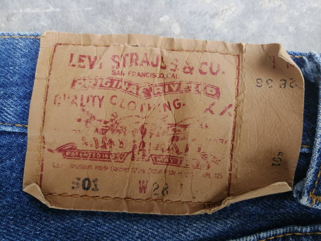Levi's 90s Light Wash Vintage Levi's 501 USA Jeans 28x30 Denim Size US 28 / EU 44 - 14 Thumbnail