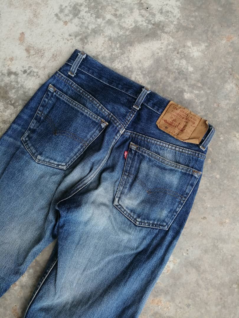 Levi's 90s Light Wash Vintage Levi's 501 USA Jeans 28x30 Denim Size US 28 / EU 44 - 13 Thumbnail