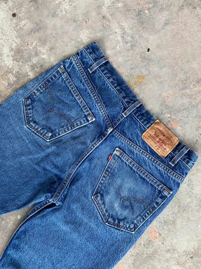 Levi's Vintage Clothing Vintage 90s Light Wash Levi's 517 Bootcut Flare Jeans Size US 33 - 15 Thumbnail