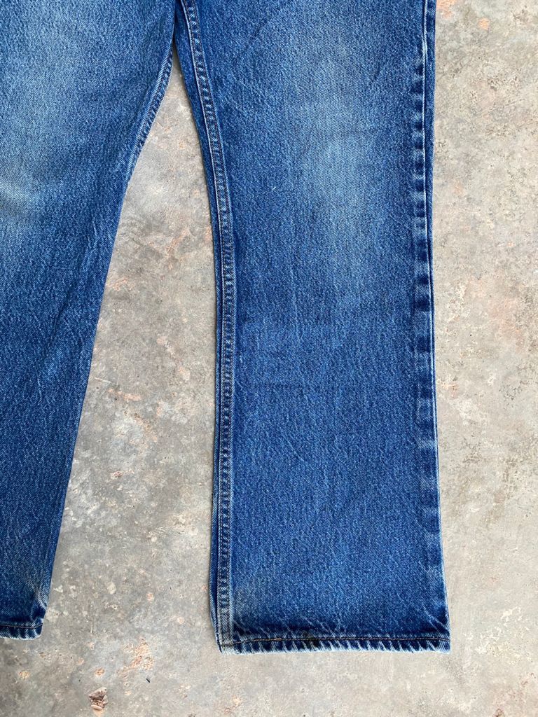 Levi's Vintage Clothing Vintage 90s Light Wash Levi's 517 Bootcut Flare Jeans Size US 33 - 5 Thumbnail