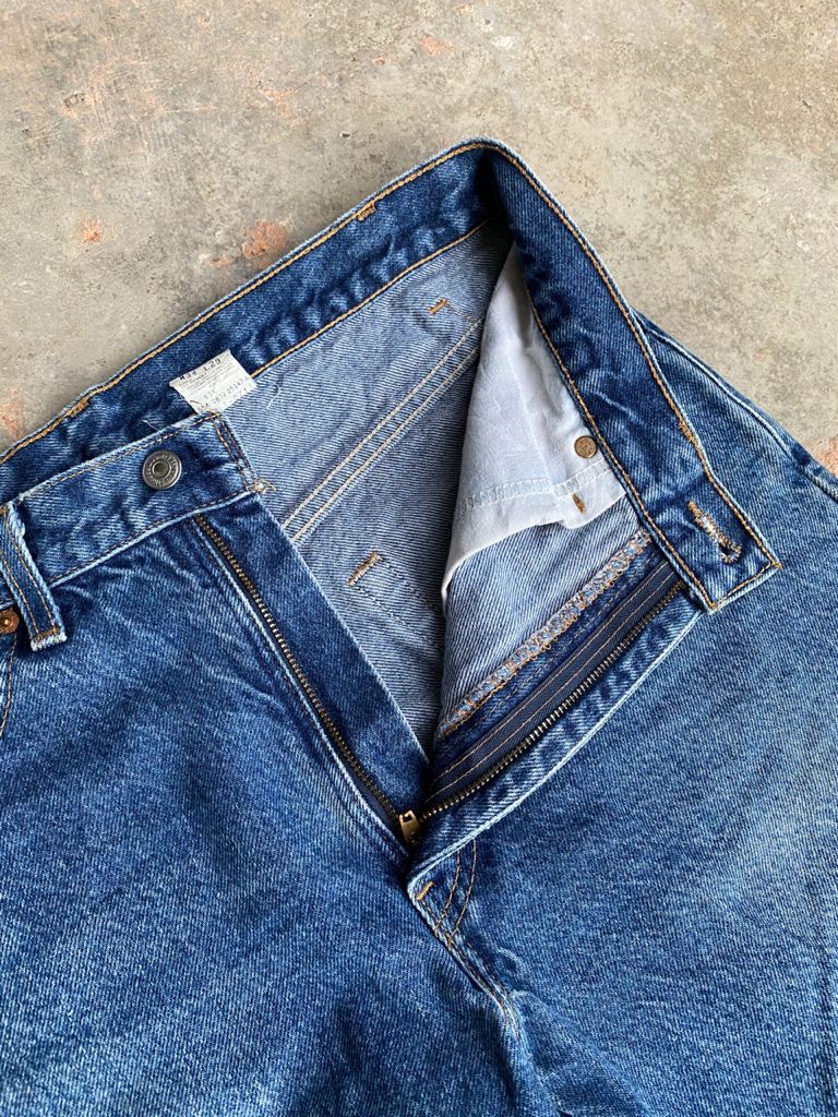 Levi's Vintage Clothing Vintage 90s Light Wash Levi's 517 Bootcut Flare Jeans Size US 33 - 8 Thumbnail