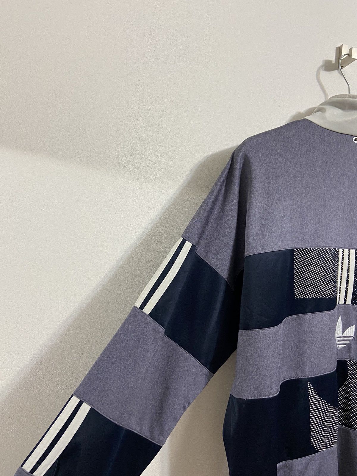 Vintage Adidas vintage 90’S Size US M / EU 48-50 / 2 - 21 Thumbnail