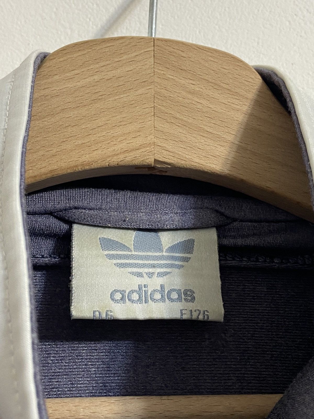 Vintage Adidas vintage 90’S Size US M / EU 48-50 / 2 - 6 Thumbnail