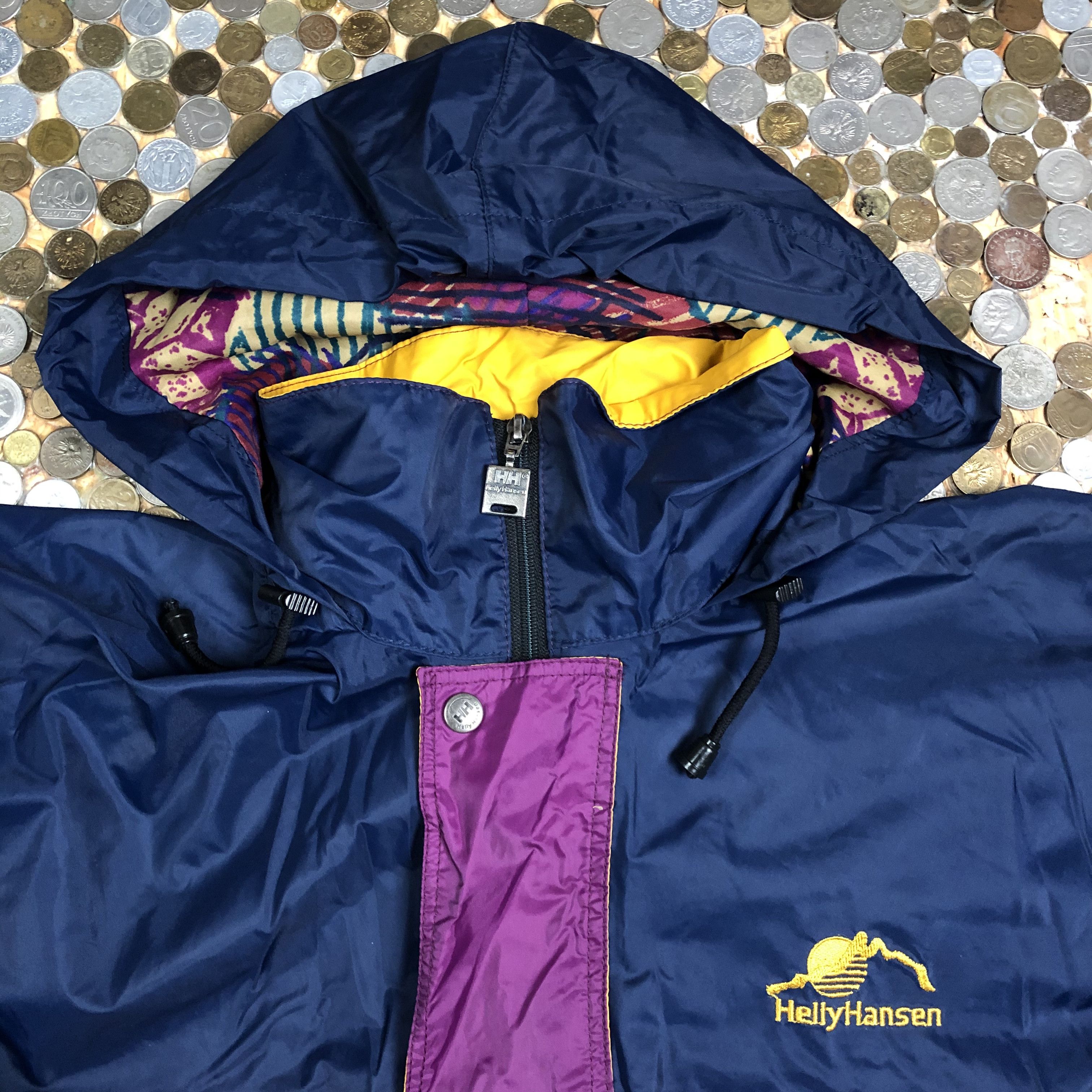 Helly Hansen Helly Hansen light jacket windbreaker with hoodie Size US XS / EU 42 / 0 - 2 Thumbnail