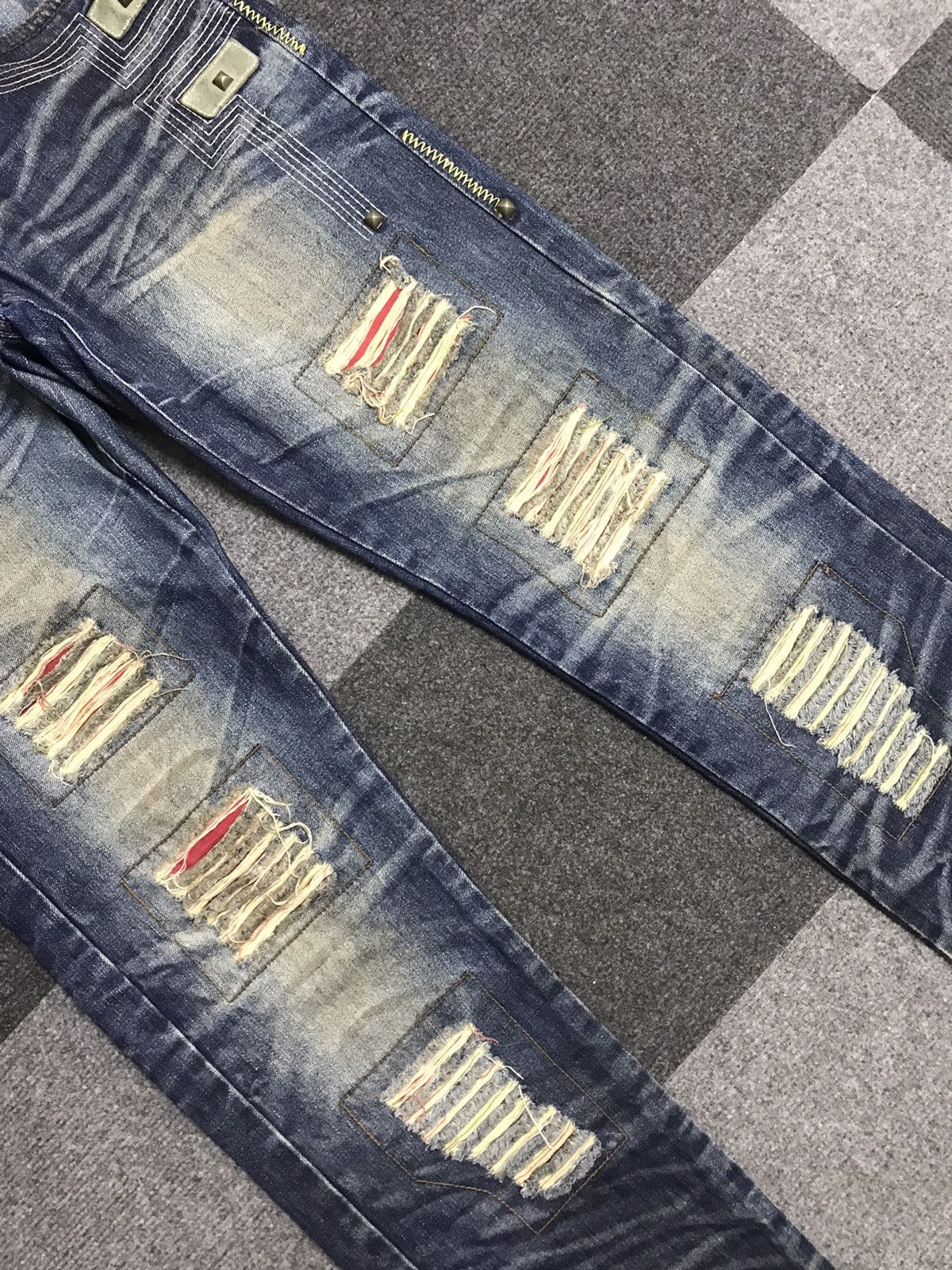Japanese Brand Joneaa Distressed Patchwork Jeans Size US 29 - 5 Thumbnail