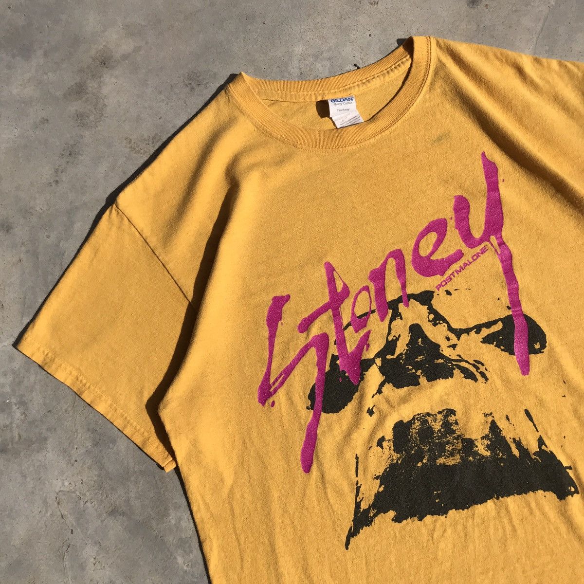 Hypebeast × Rap Tees 2000's Post Malone American Rapper : Album Stoney T-Shirt Size US L / EU 52-54 / 3 - 3 Thumbnail