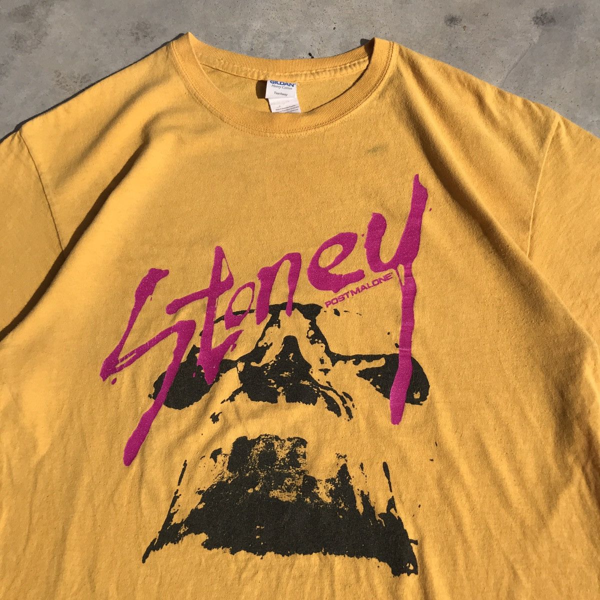 Hypebeast × Rap Tees 2000's Post Malone American Rapper : Album Stoney T-Shirt Size US L / EU 52-54 / 3 - 2 Thumbnail