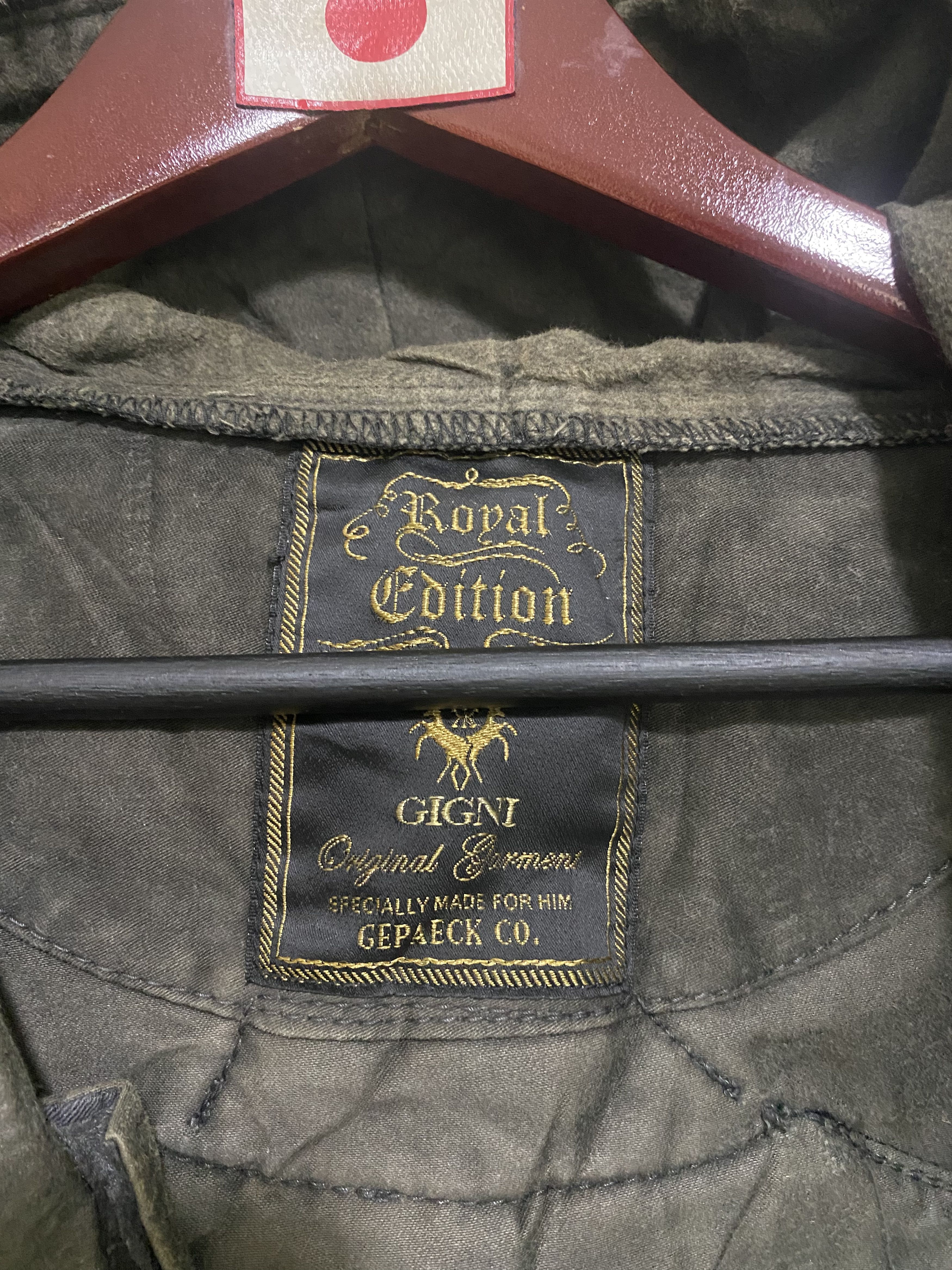 Vintage Vintage Custom Bomber Jacket Royal Edition Gigni Rare Jacket Size US S / EU 44-46 / 1 - 7 Thumbnail