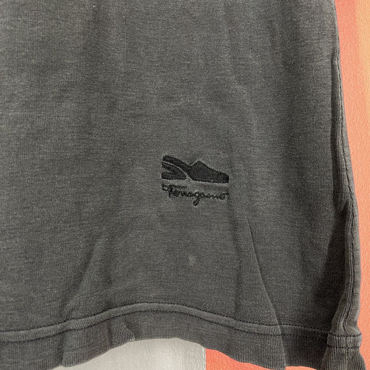 Salvatore Ferragamo 90s Vintage SALVATORE FERRAGAMO Faded T Shirt #1137/AN Size XS / US 0-2 / IT 36-38 - 4 Thumbnail