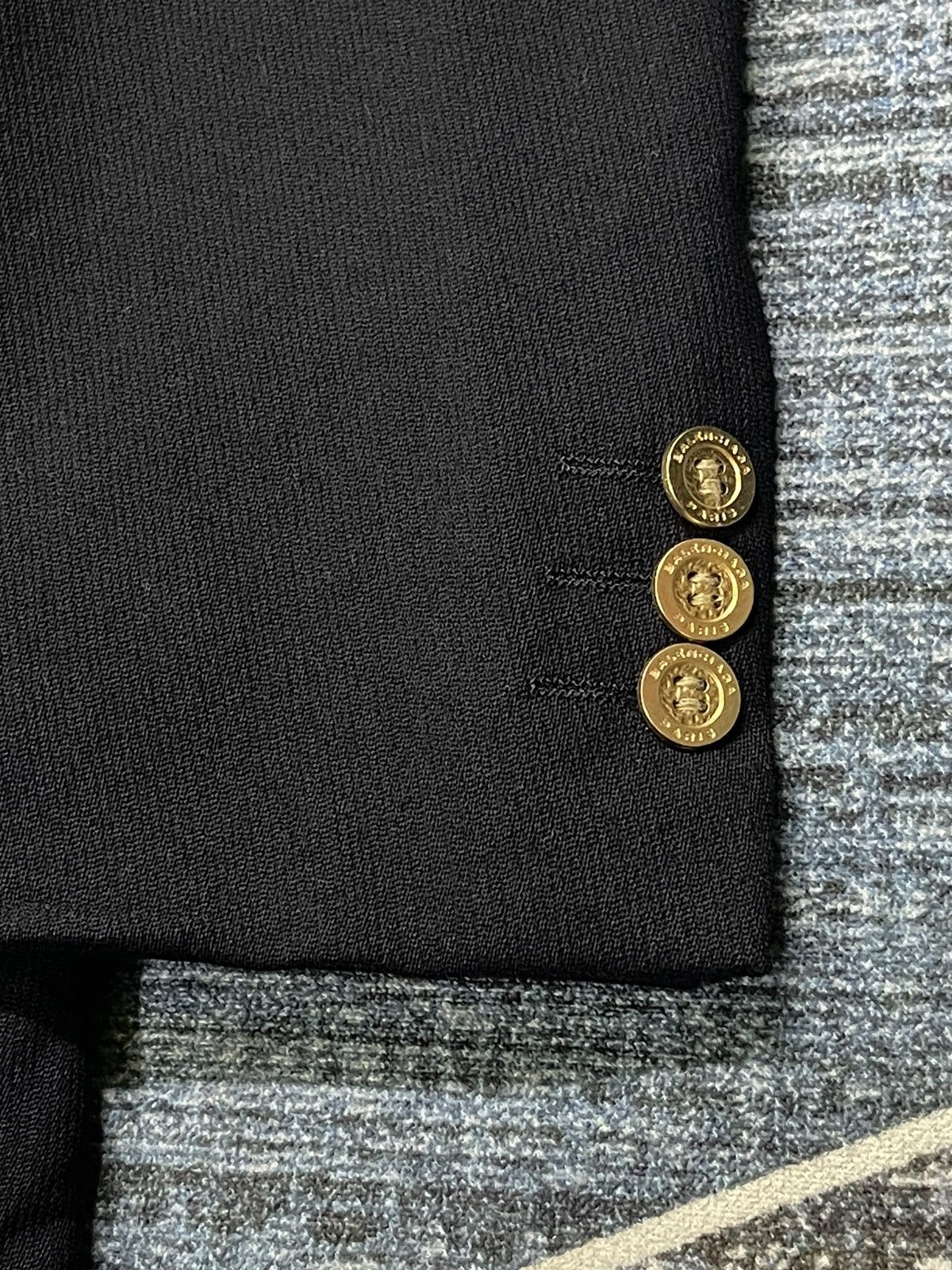 Balenciaga BALENCIAGA BUTTON GOLD BLAZERS Size 40R - 7 Thumbnail